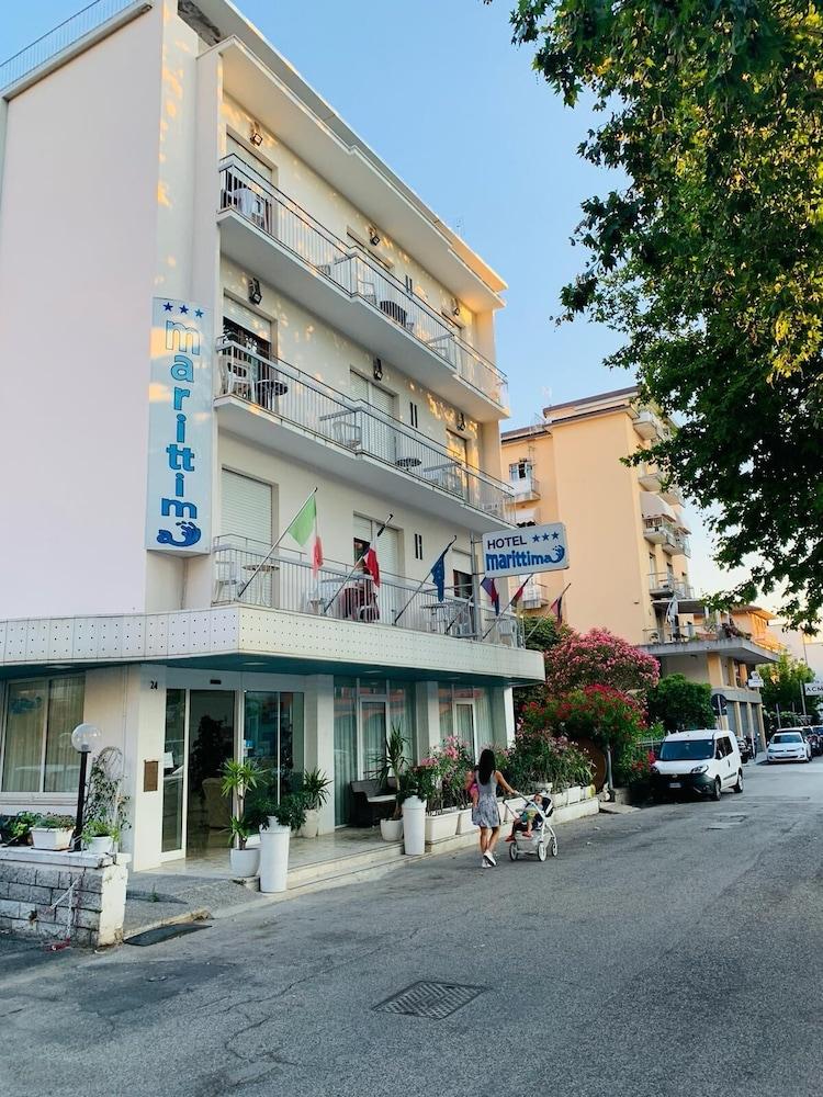 Hotel Marittima Rimini Exteriör bild