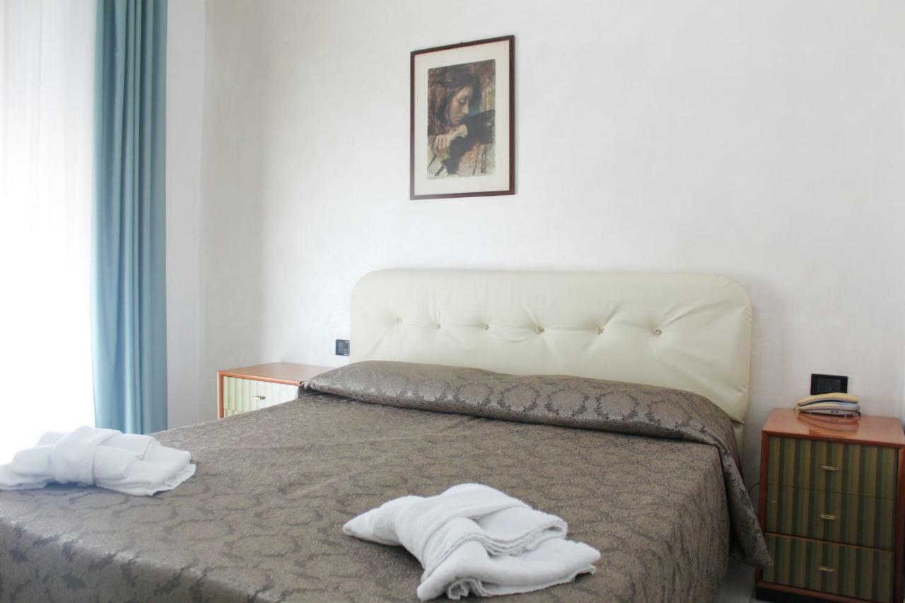 Hotel Marittima Rimini Exteriör bild